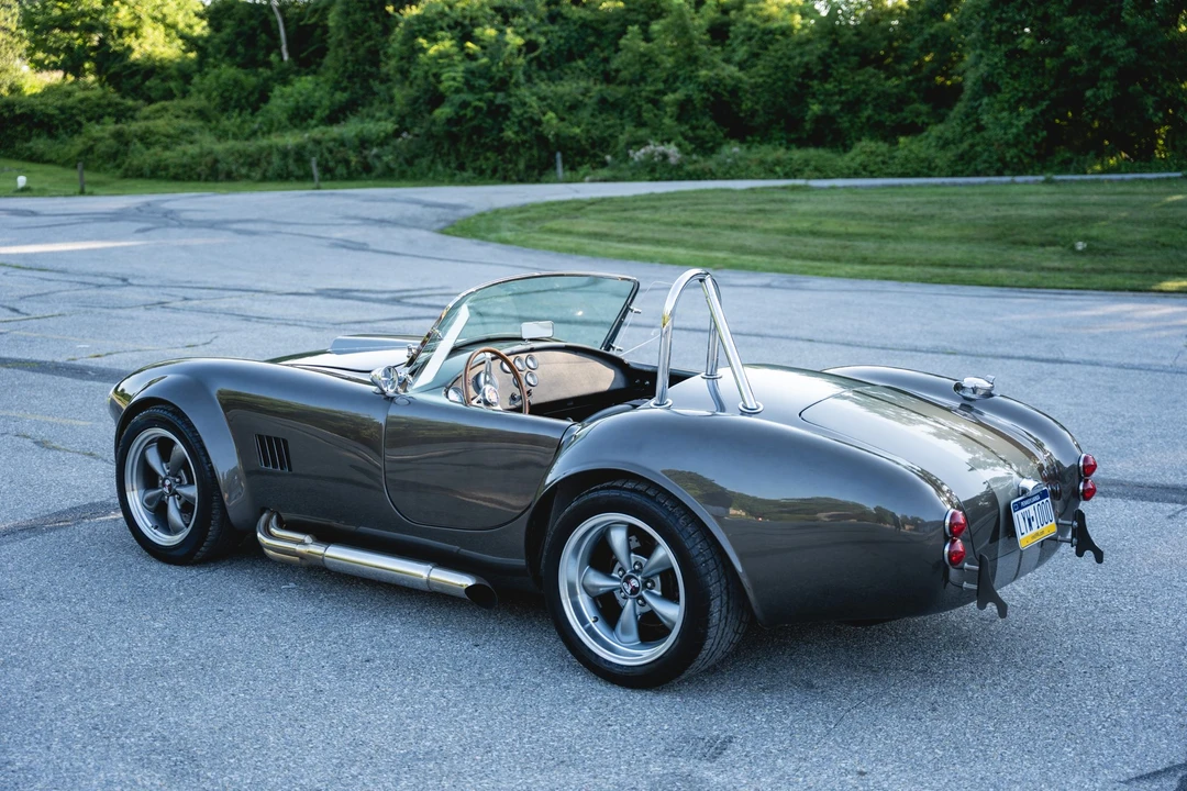 Shelby Cobra Replica - Image 5 of 31