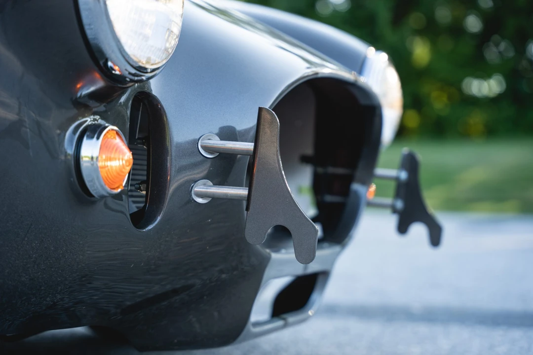 Shelby Cobra Replica - Image 18 of 31