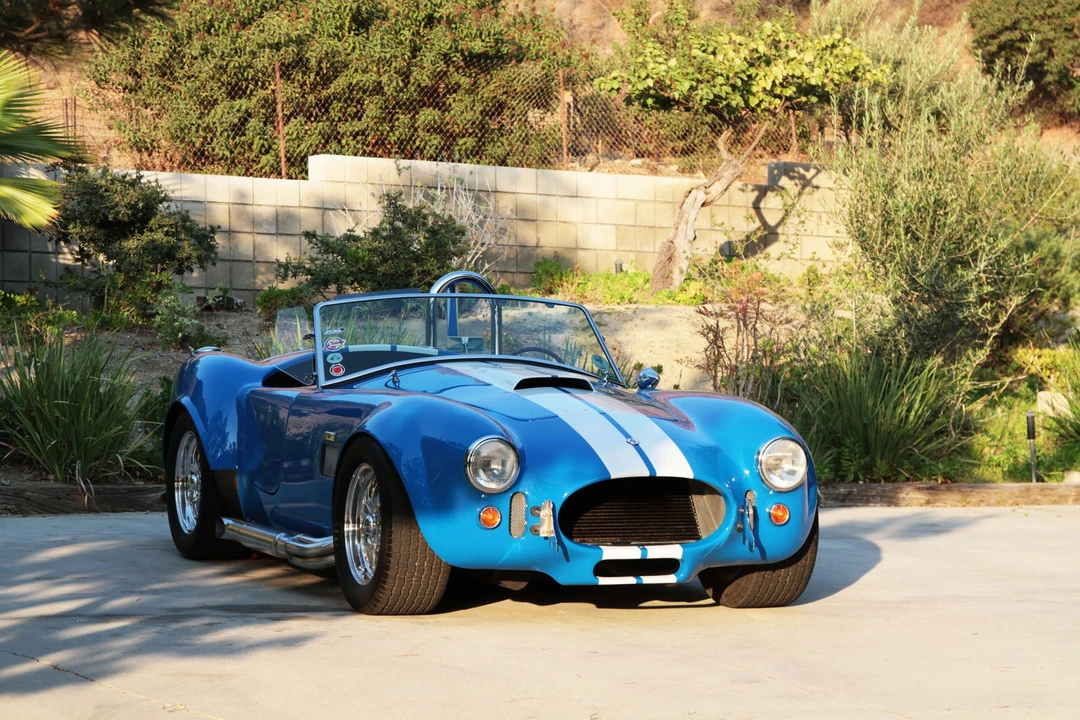 Shelby Cobra Replica - Image 29 of 31