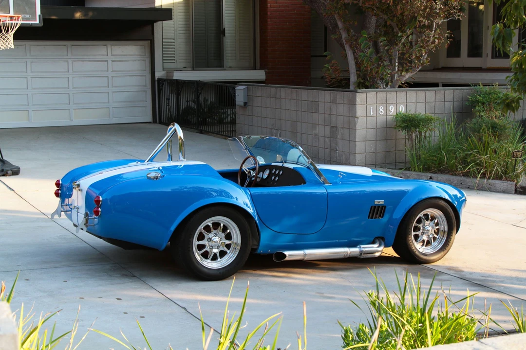 Shelby Cobra Replica - Image 21 of 31
