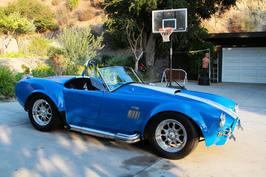 Shelby Cobra Replica - Image 25 of 31