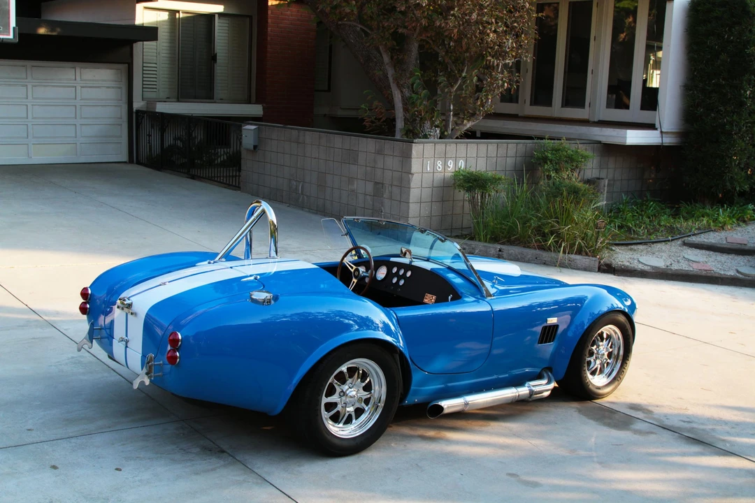 Shelby Cobra Replica - Image 20 of 31