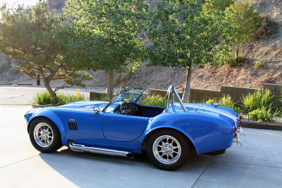 Shelby Cobra Replica - Image 12 of 31