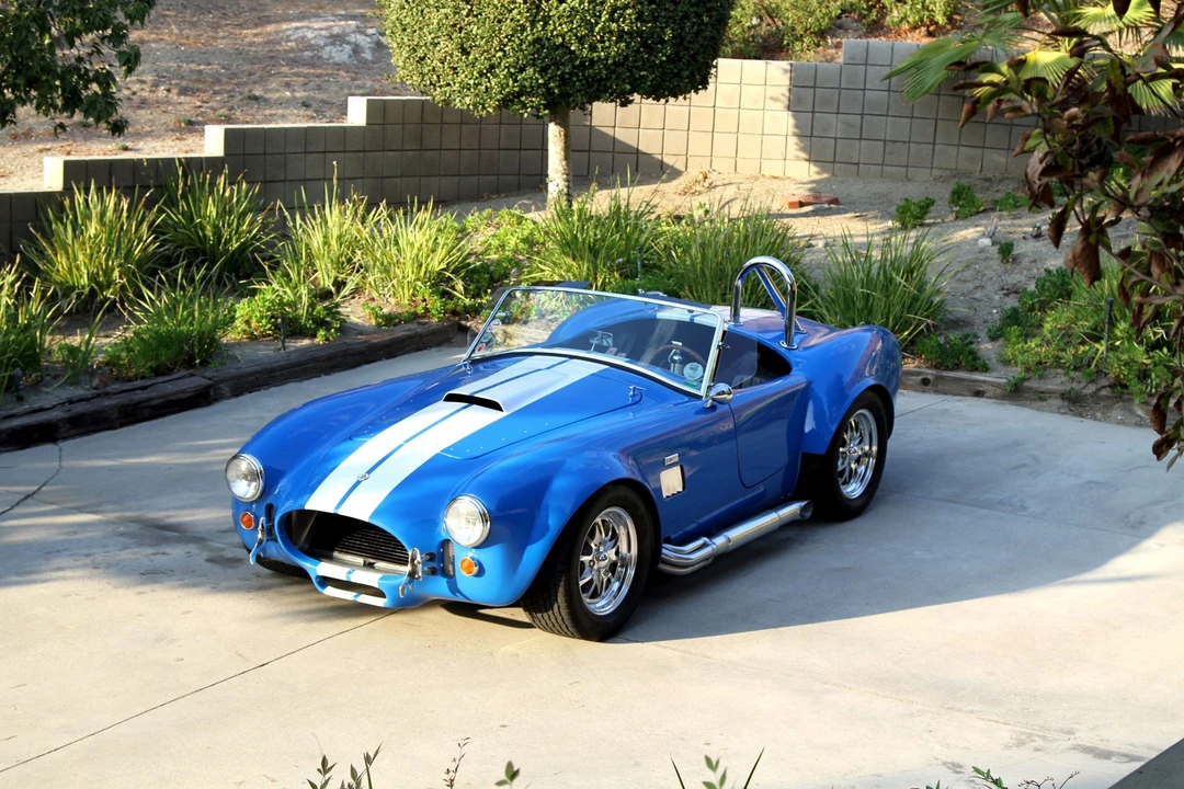 Shelby Cobra Replica - Image 4 of 31