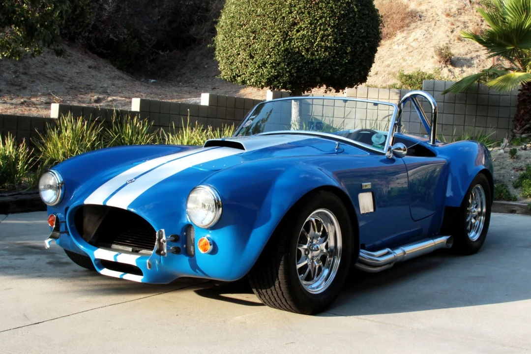 Shelby Cobra Replica - Image 1 of 31