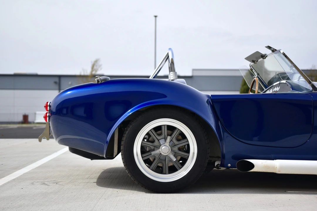 Shelby Cobra Replica - Image 28 of 31
