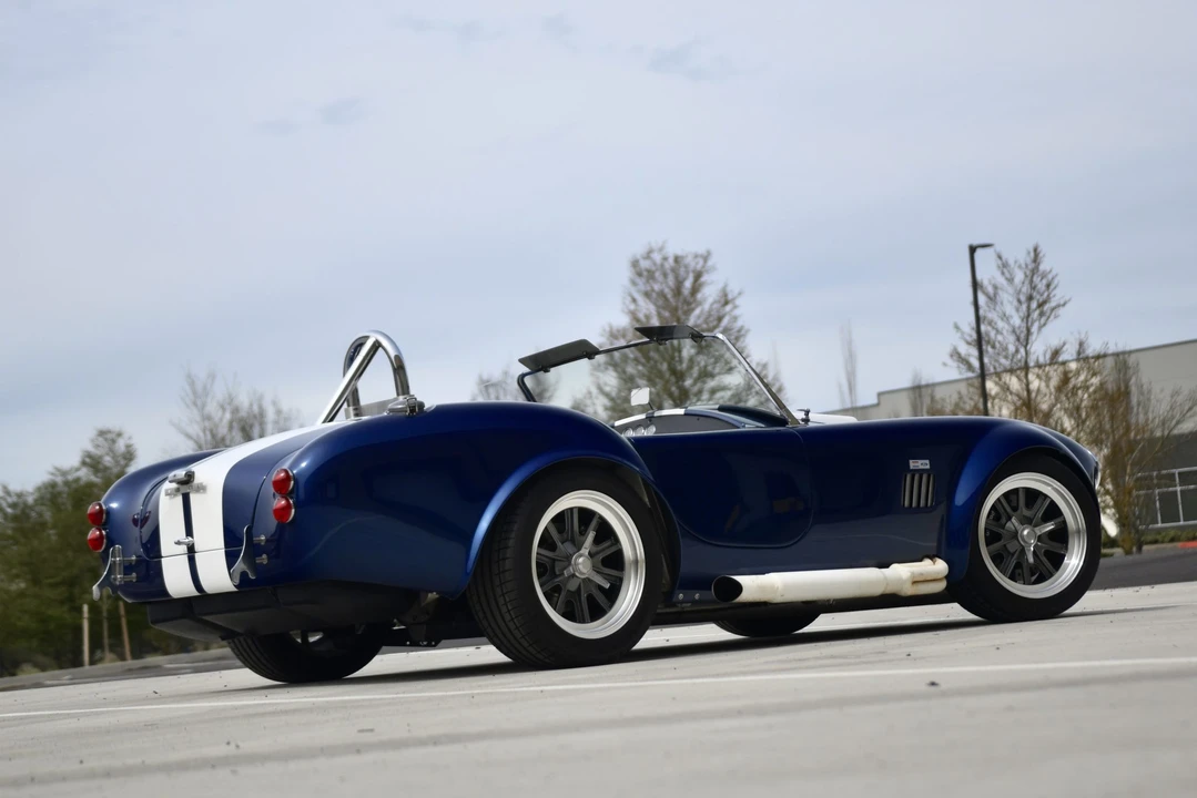 Shelby Cobra Replica - Image 12 of 31