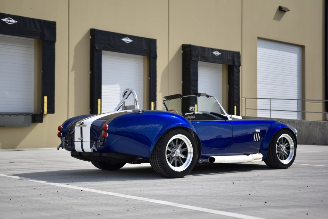 Shelby Cobra Replica - Image 13 of 31