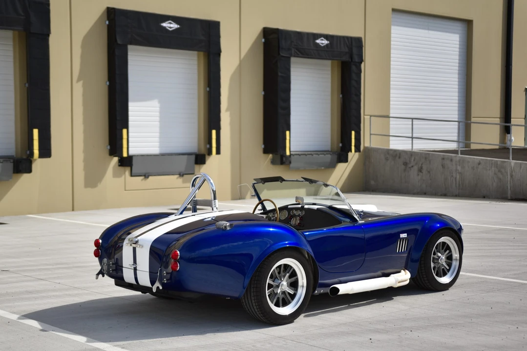 Shelby Cobra Replica - Image 14 of 31