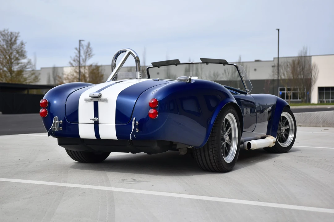 Shelby Cobra Replica - Image 17 of 31