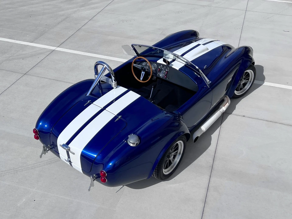 Shelby Cobra Replica - Image 16 of 31