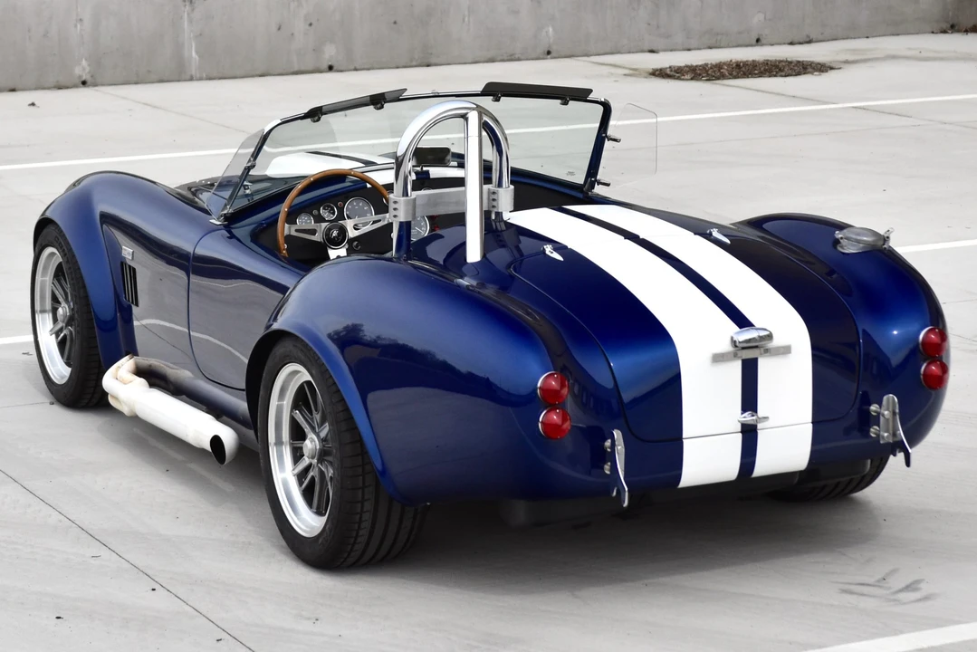 Shelby Cobra Replica - Image 23 of 31