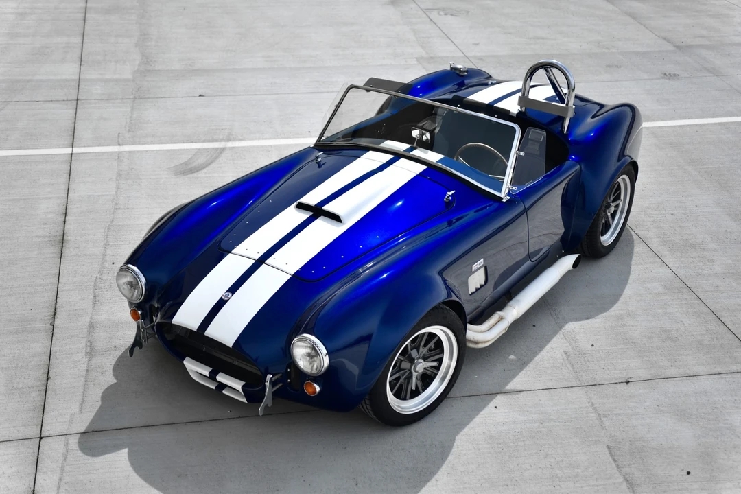 Shelby Cobra Replica - Image 5 of 31