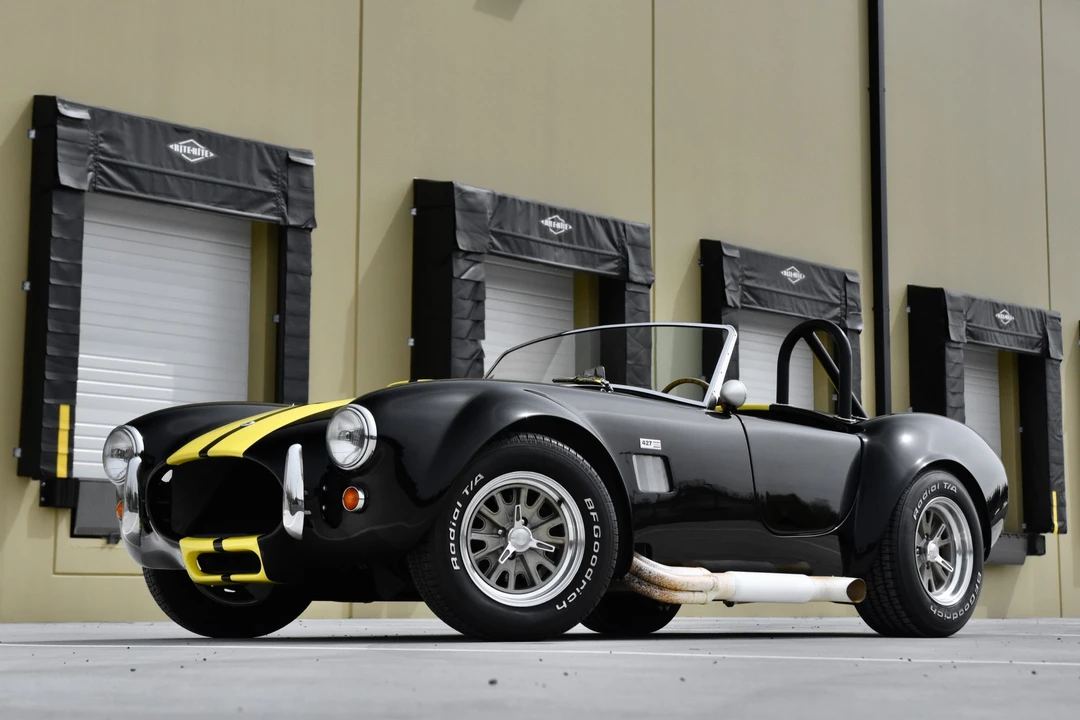 Shelby Cobra Replica - Image 5 of 31