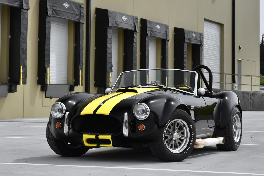 Shelby Cobra Replica - Image 10 of 31