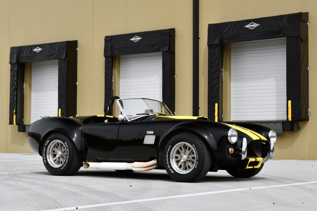 Shelby Cobra Replica - Image 21 of 31