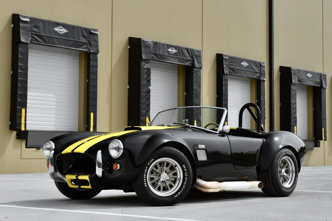 Shelby Cobra Replica - Image 4 of 31
