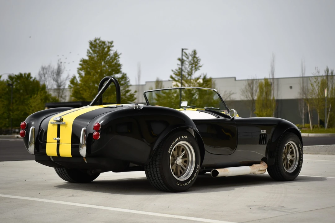 Shelby Cobra Replica - Image 23 of 31