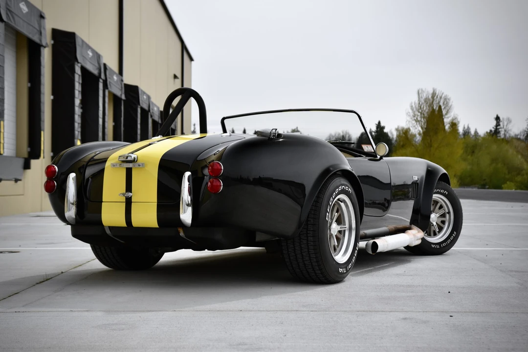 Shelby Cobra Replica - Image 26 of 31