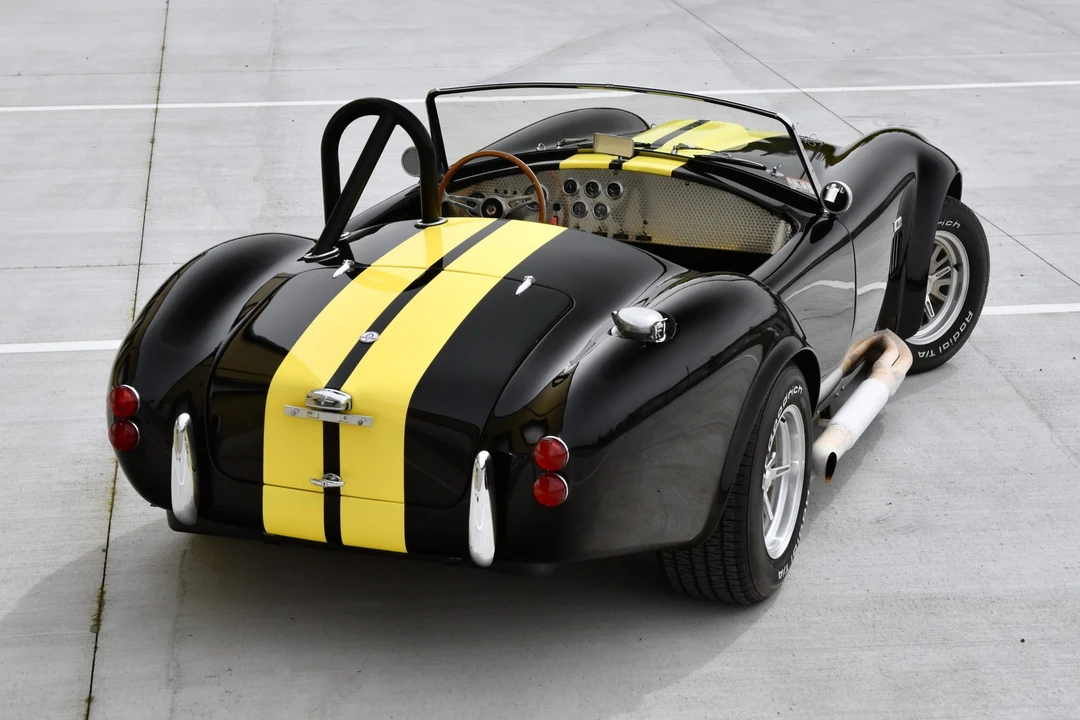 Shelby Cobra Replica - Image 29 of 31