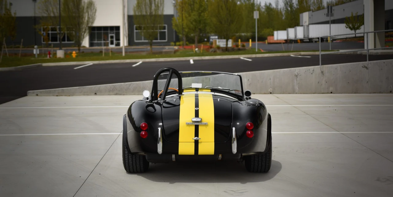 Shelby Cobra Replica - Image 30 of 31