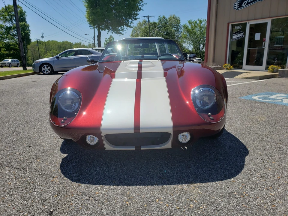 Factory Five GTM - Image 4 of 31