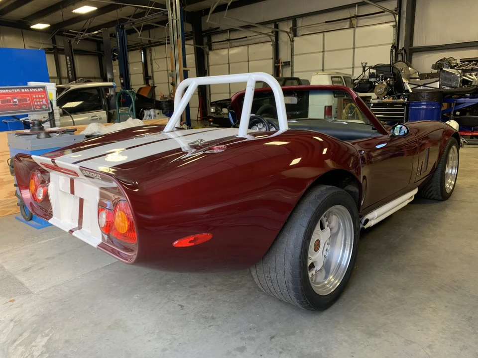 Factory Five GTM - Image 8 of 31