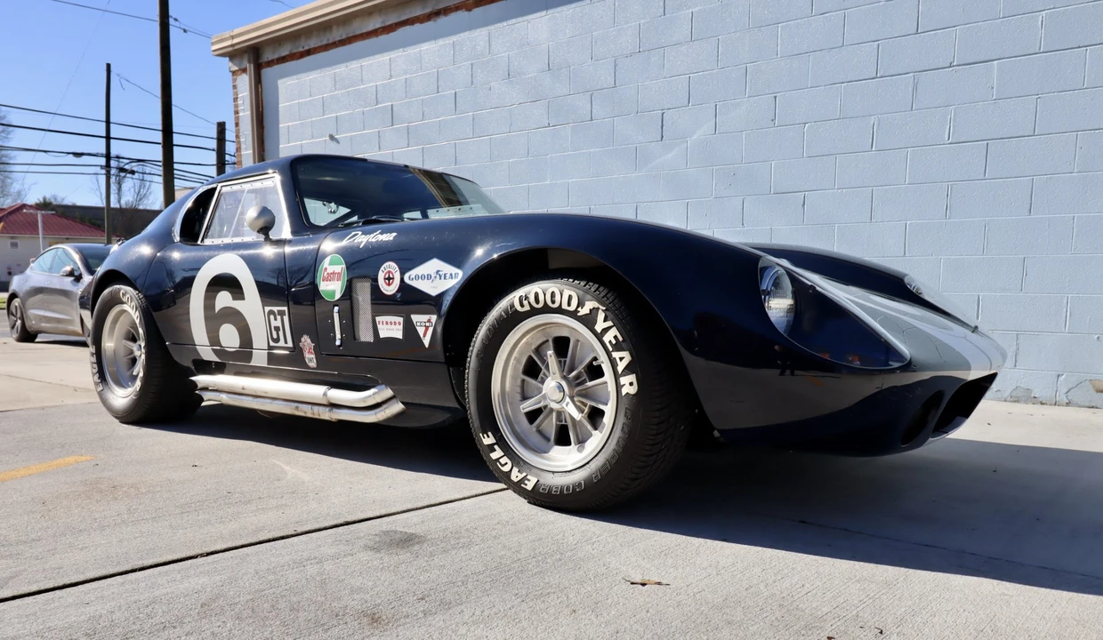 Shelby Daytona Replica - Image 12 of 31
