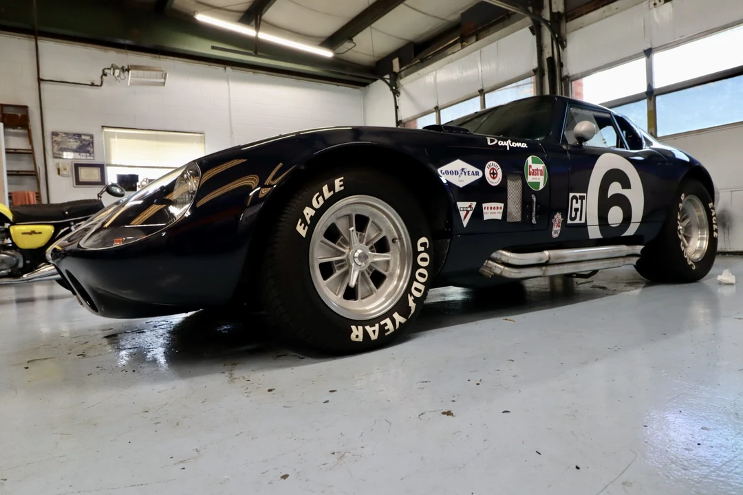 Shelby Daytona Replica - Image 15 of 31