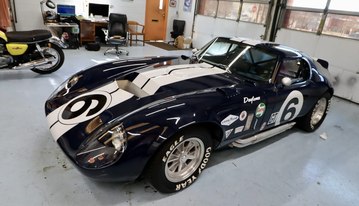 Shelby Daytona Replica - Image 14 of 31