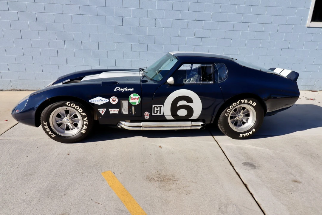 Shelby Daytona Replica - Image 3 of 31