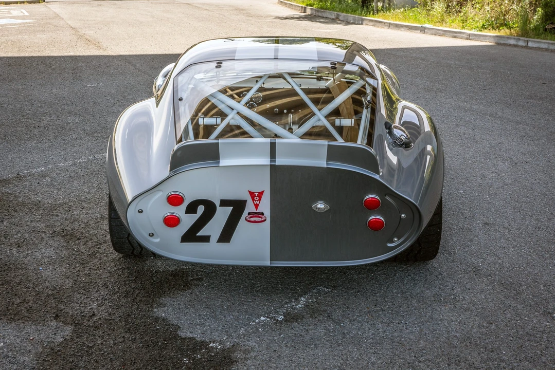 Shelby Daytona Replica - Image 16 of 31