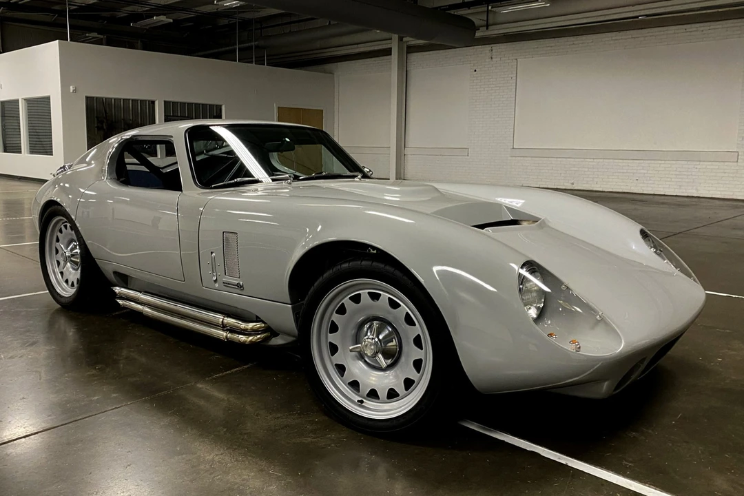 Shelby Daytona Replica - Image 1 of 31