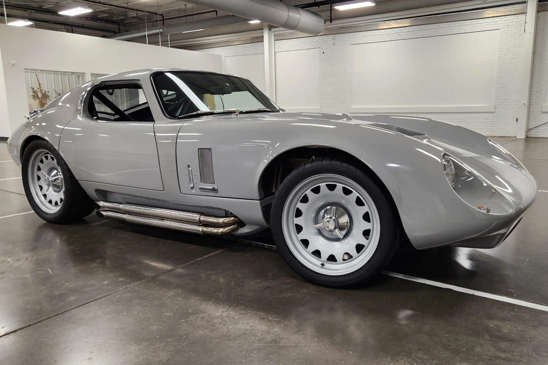 Shelby Daytona Replica - Image 4 of 31