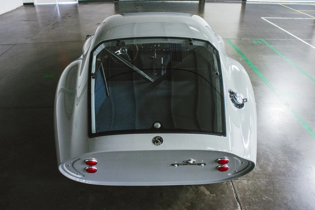 Shelby Daytona Replica - Image 7 of 31