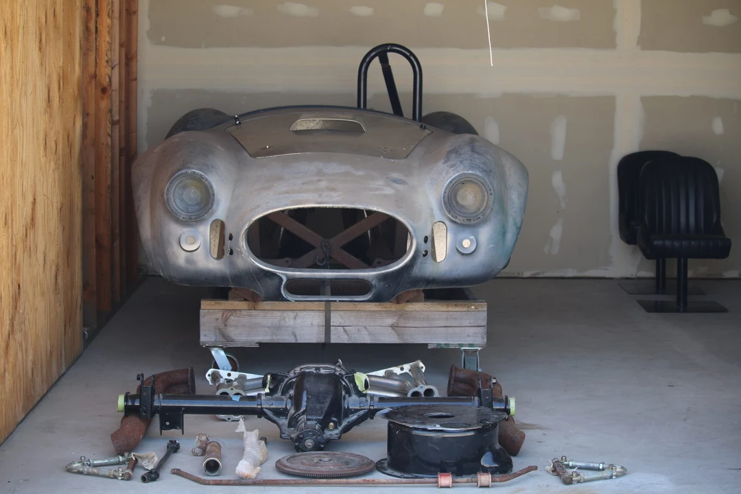 Shelby Cobra Replica - Image 3 of 31