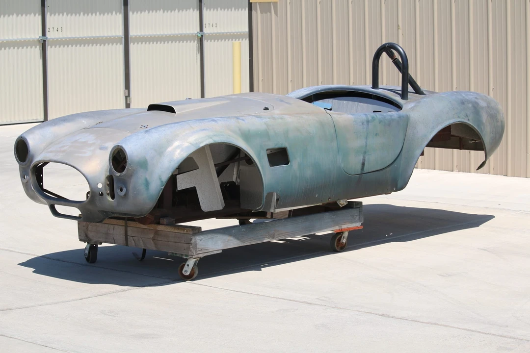 Shelby Cobra Replica - Image 10 of 31