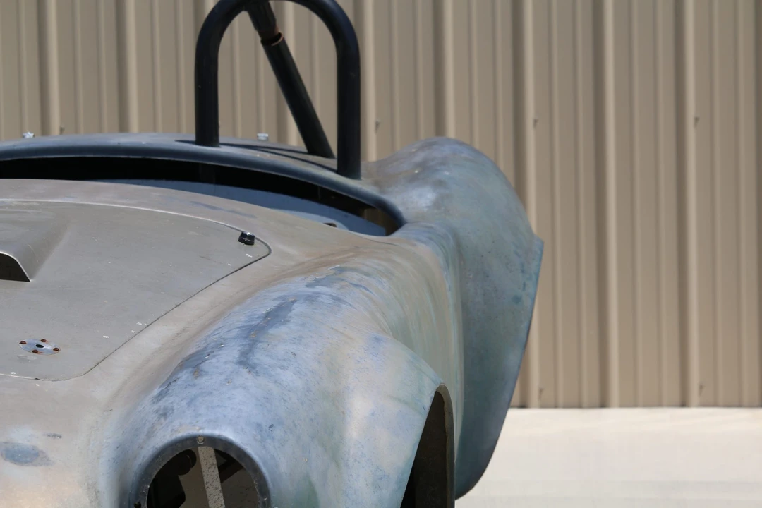 Shelby Cobra Replica - Image 21 of 31