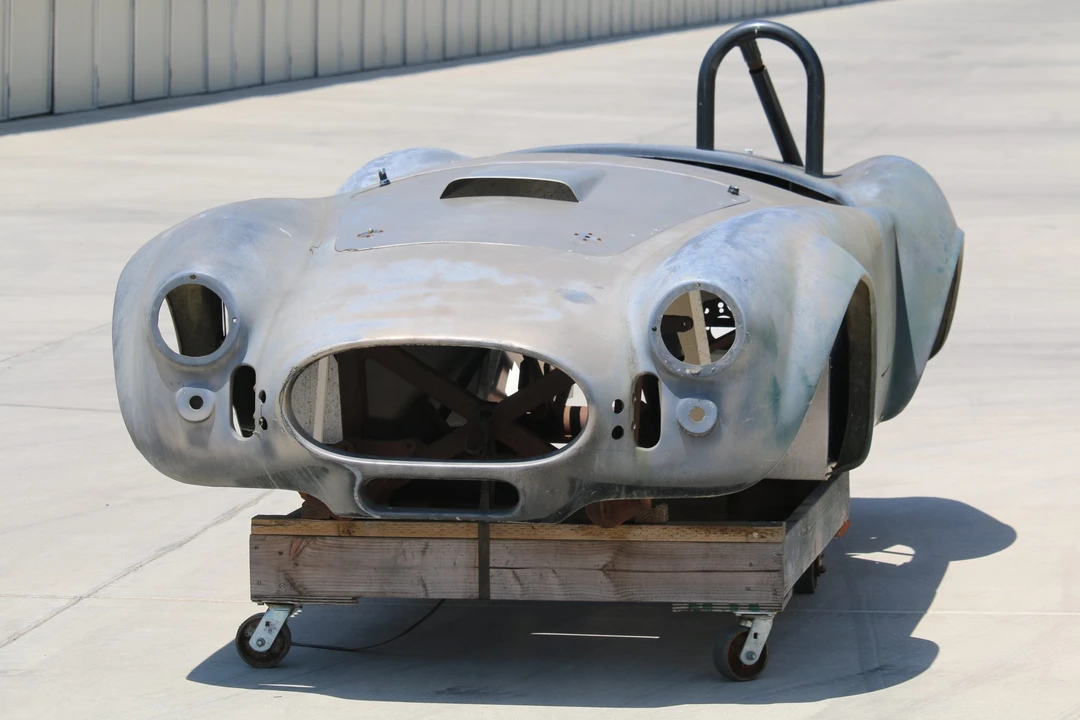 Shelby Cobra Replica - Image 12 of 31