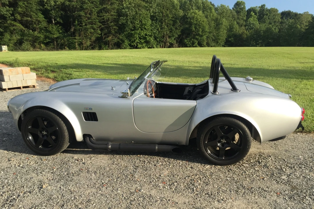 Shelby Cobra Replica - Image 5 of 31
