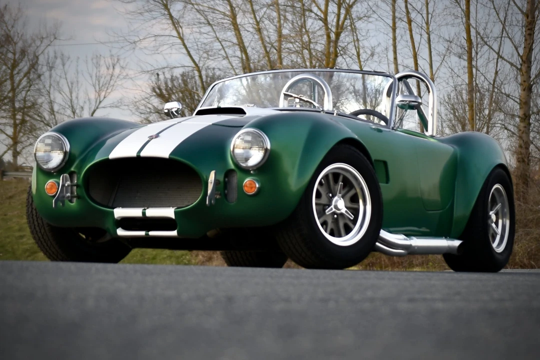 Shelby Cobra Replica - Image 24 of 31