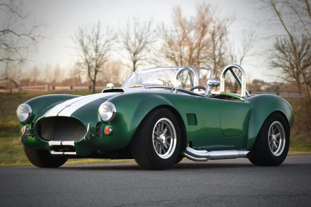Shelby Cobra Replica - Image 9 of 31