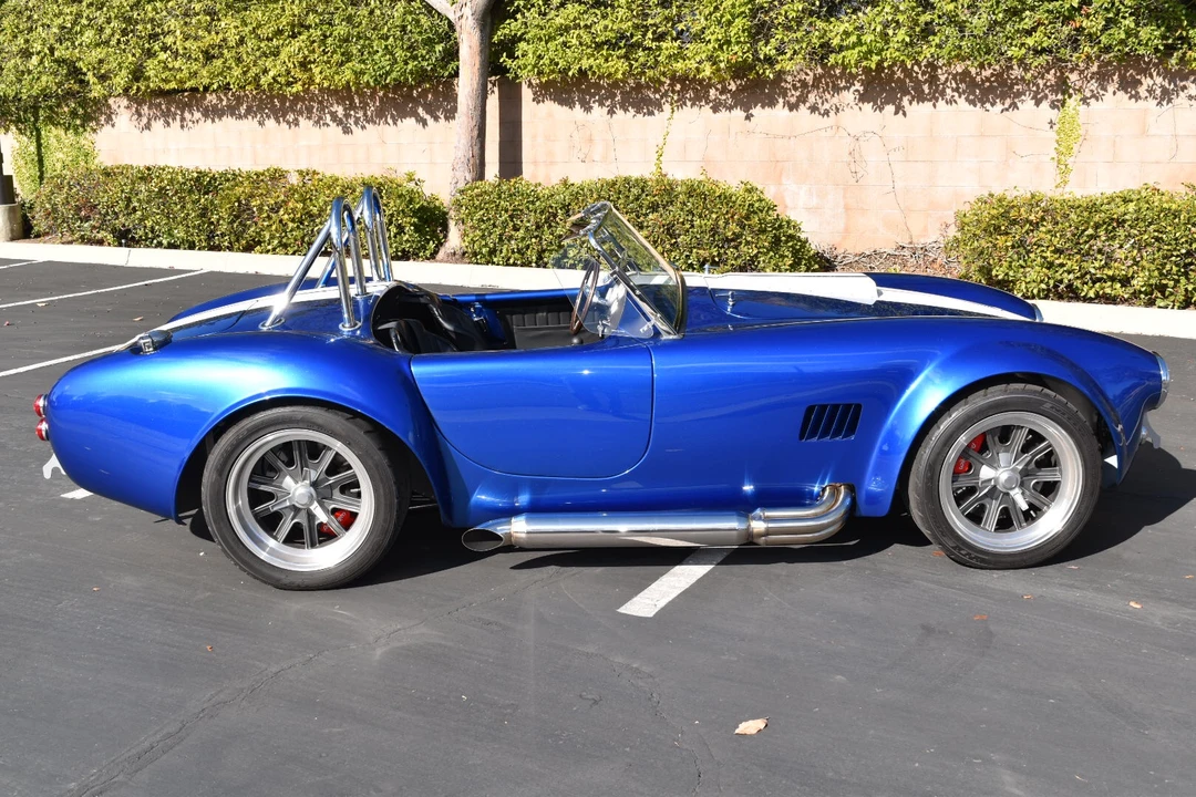 Shelby Cobra Replica - Image 24 of 31