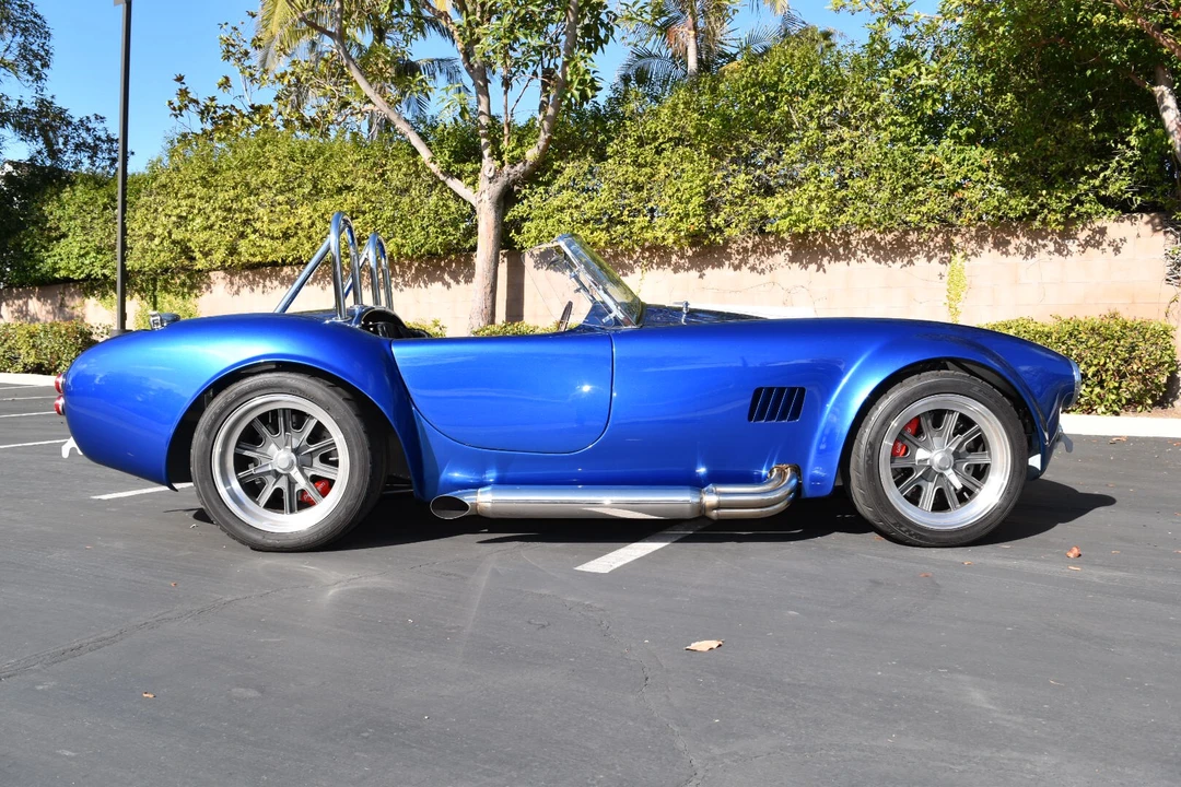 Shelby Cobra Replica - Image 23 of 31