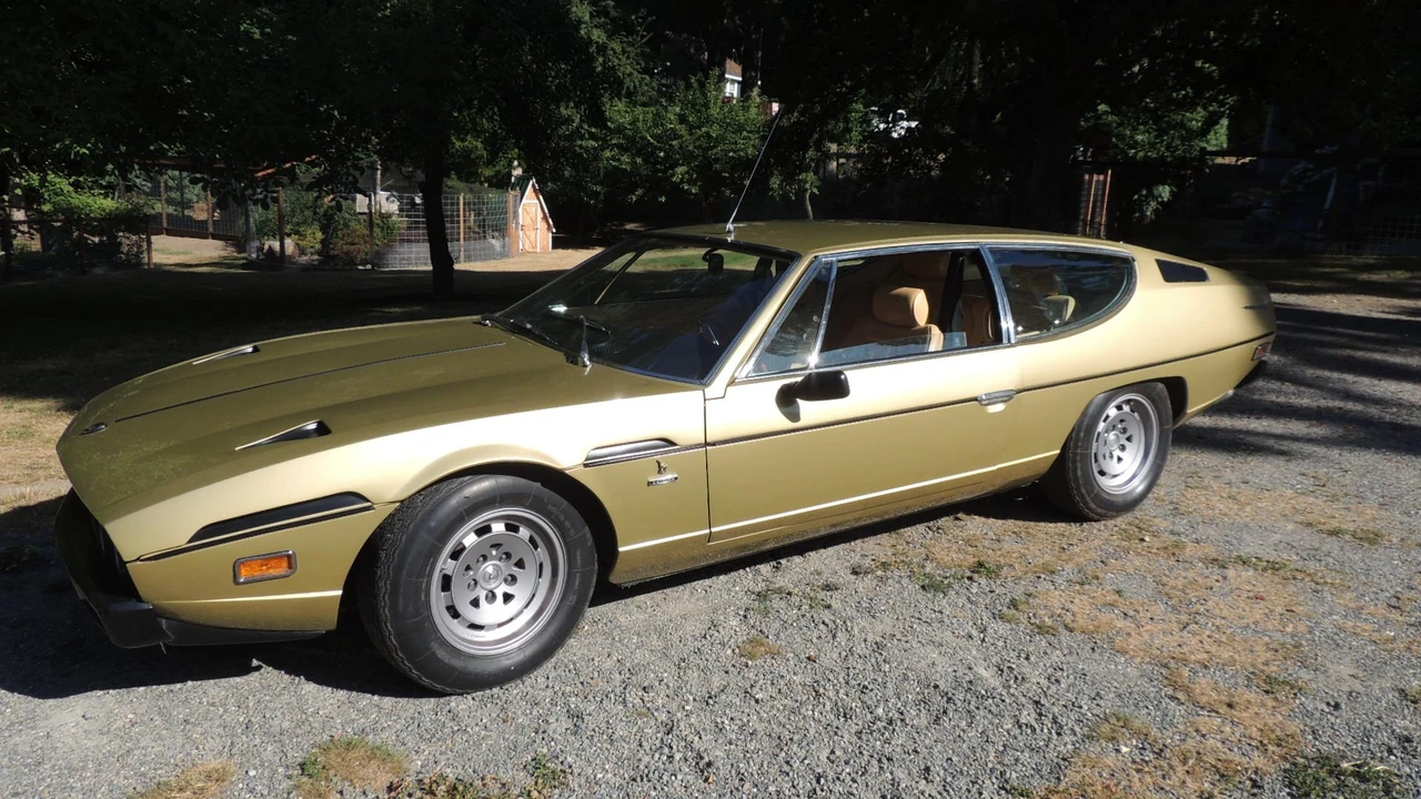 1975 Lamborghini Espada Series III - Image 2 of 31