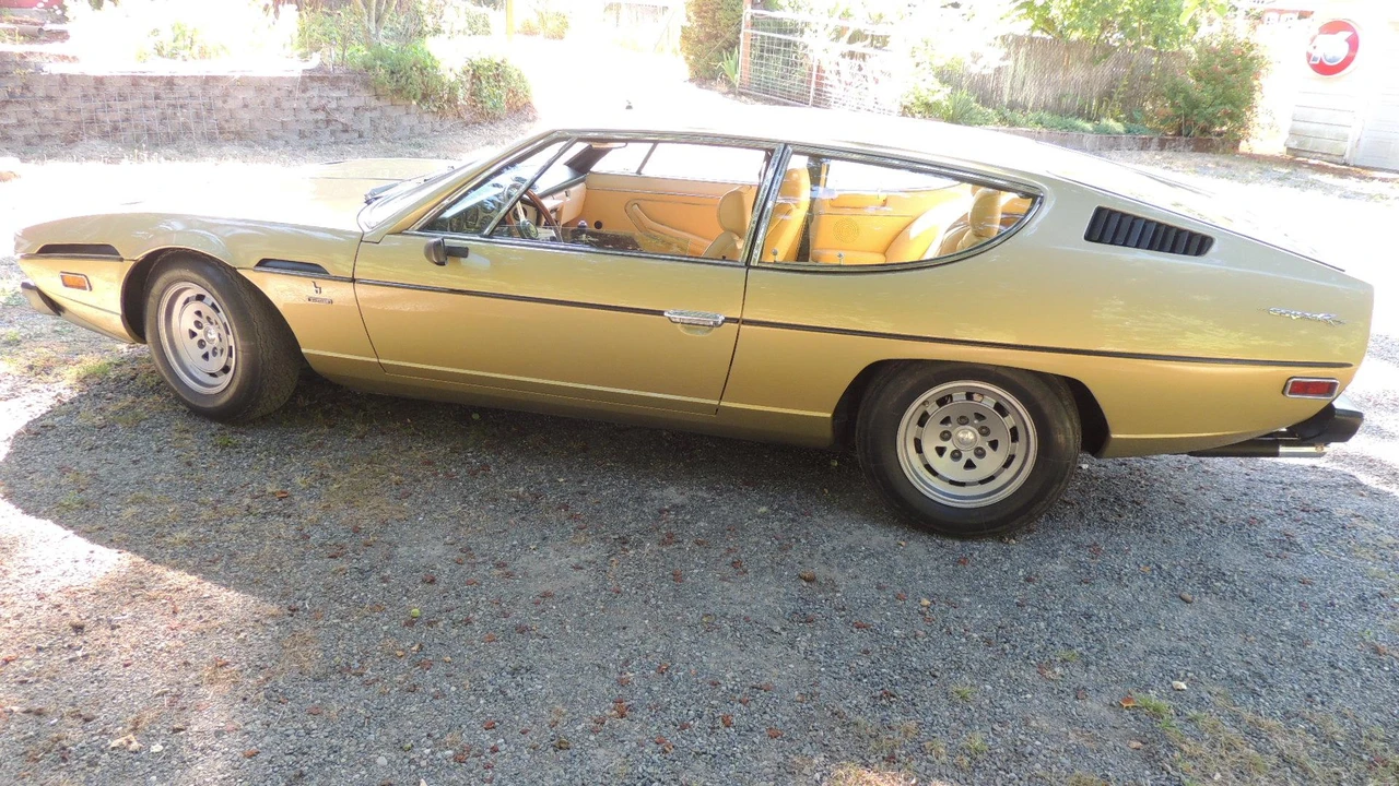 1975 Lamborghini Espada Series III - Image 10 of 31