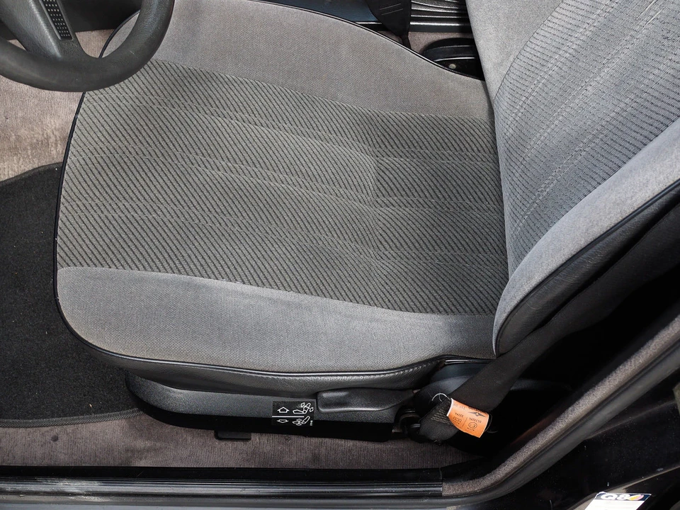 1988 BMW E30 3 Series - Image 13 of 22