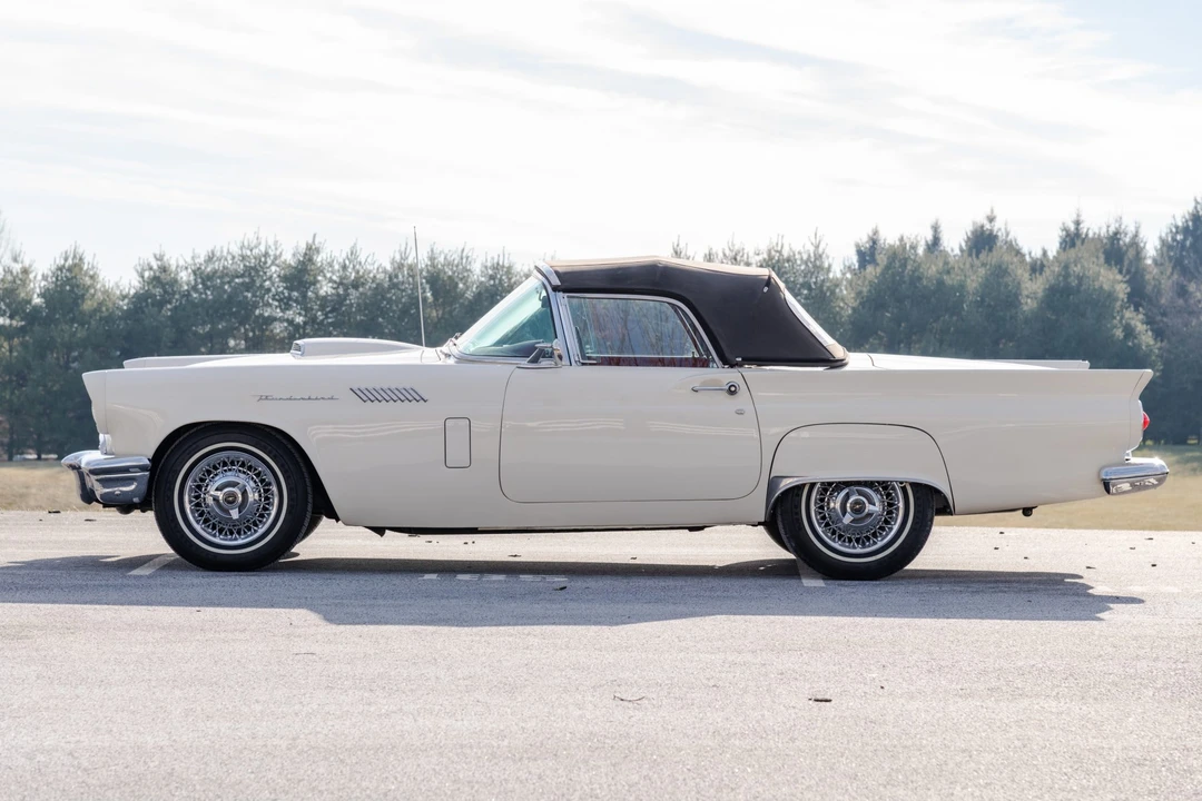1957 Ford Thunderbird 1st Gen - Image 7 of 31