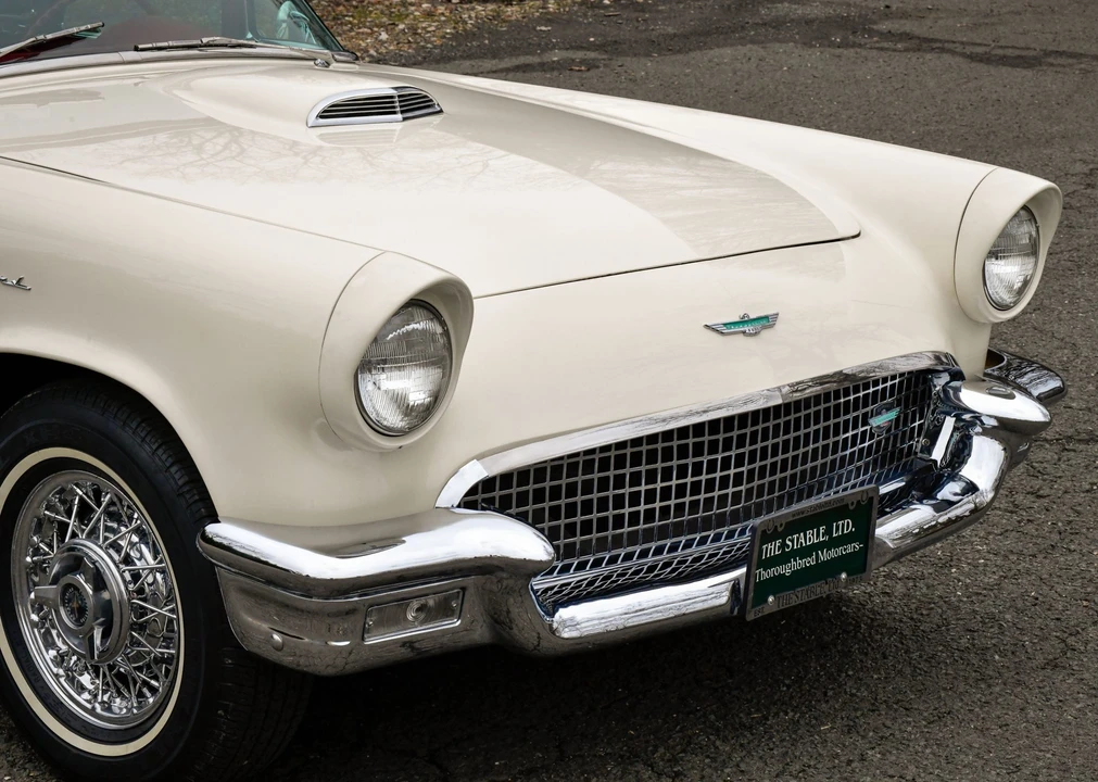1957 Ford Thunderbird 1st Gen - Image 16 of 31
