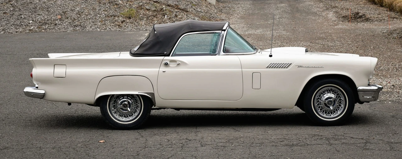 1957 Ford Thunderbird 1st Gen - Image 11 of 31